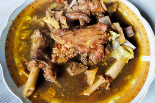 Jangan Dibuang, Tulang Sapi Ternyata Bisa Diolah Menjadi Kaldu Tulang yang Menyehatkan