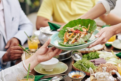 Pola Makan Sehat Usai Lebaran Ala Dokter Gizi, Coba Cara Ini