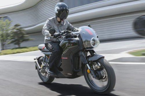 Honda E-VO: Motor Listrik Cafe Racer Pertama di China