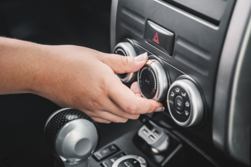Jangan Asal Nyalakan AC Mobil! Simak Cara Dinginkan Kabin yang Benar