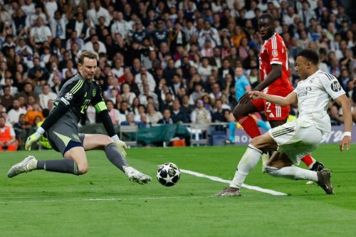 Sanjung Aksi Manuel Neuer, Vincent Kompany: Dia Membuatnya Terlihat Mudah