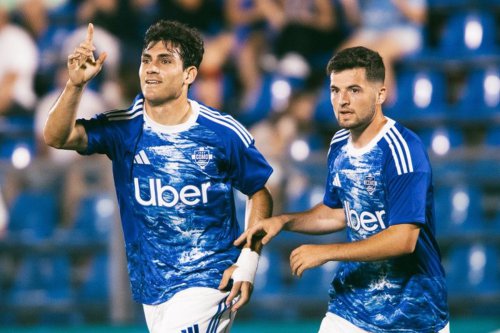 Como 1907 Kalahkan Juara Liga Champions Asia di Como Cup 2025