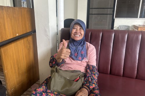 Kehidupan baru setelah kehilangan, Jejak merantau hingga Negeri Sakura, Mengajar Bahasa Jepang di Jakarta, Hari-hari aktif di panti werdha, Mimpi yang masih tersimpan, Pesan untuk generasi muda, Kisah Dyah Erafatih, Lansia di Panti Werdha Mantan Guru Bahasa Jepang