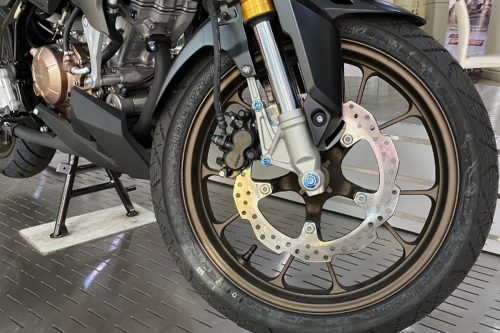 ban motor, Zandhy Utama, Perawatan Ban, Ban Motor, keamanan berkendara, Panduan Memilih Ban Motor yang Aman dan Nyaman