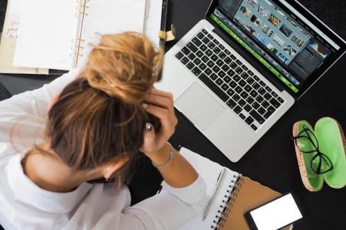 Cerita Gen Z Alami Burnout di Dunia Kerja, Tekanan dari Kantor dan Konsumen