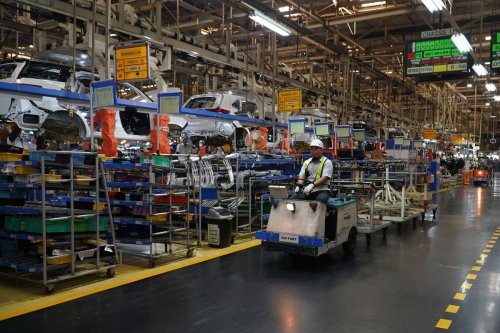 industri, TKDN, kandungan lokal, rantai pasok, Cara Toyota Gaet Rantai Pasok untuk Dongkrak TKDN