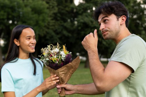 Mengapa Cinta Bertepuk Sebelah Tangan Bikin Obsesi?