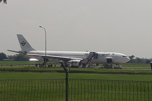 Tim Jibom Periksa Pesawat Saudia Airlines Usai Ancaman Bom, 376 Jemaah Haji Dievakuasi