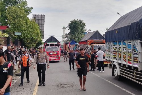 sopir truk, Zero ODOL, Zero Odol, demo truk odol, truk odol, Polda Jateng Belum Berlakukan Sanksi untuk Truk ODOL