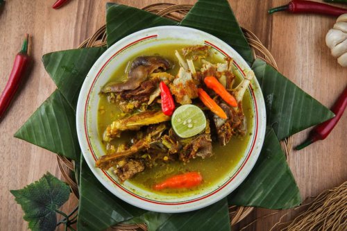 Bahan, Bumbu halus, Bumbu kasar, Cara membuat tengkleng kambing rica, Resep Tengkleng Kambing Rica Tanpa Santan, Daging Empuk dan Gurih