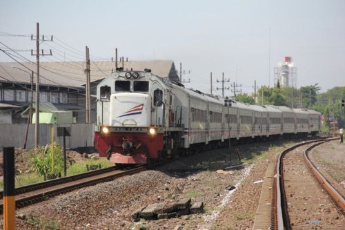 Jadwal dan Harga Tiket KA Dharmawangsa Ekspres 2026