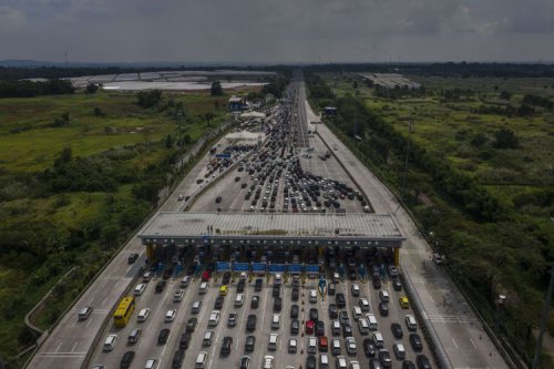 kemacetan, Kementerian Perhubungan, puncak arus mudik, mudik Lebaran 2025, Hindari Puncak Kemacetan, Disarankan Mudik Sebelum 28 Maret 2025