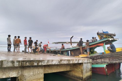 Warga Terisolasi 4 Bulan Tanpa Kapal, Ekonomi Pulau Enggano Lumpuh Akibat Transportasi Mandek