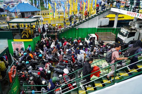 Menhub Dudy Sebut Truk Sumbu Tiga Jadi "Biang Kerok" Kemacetan Horor di Gilimanuk