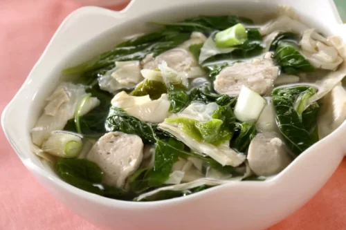 Resep Sayur Bening Bayam, Pakai Kembang Tahu Lebih Nikmat