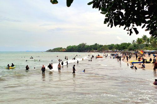 4,9 Juta Orang Piknik ke Banten Bulan Agustus 2025, Ini 11 Destinasi Wisata yang Menarik!