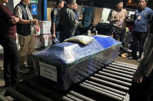 Jenazah Deden Maulana, Korban Kecelakaan Pesawat ATR 42-500 Diterbangkan ke Jakarta Pagi Ini