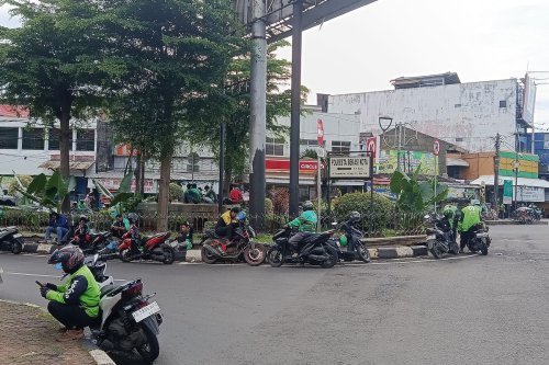 BHR Ojol 2026 hingga Rp 1,6 Juta, Simak Rincian Bonus dari Gojek dan Grab