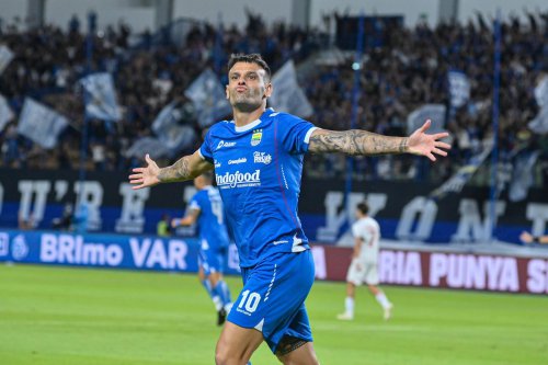 Daftar Nomine Pemain Terbaik Liga 1 2024-2025, 2 Pemain Persib Bersaing