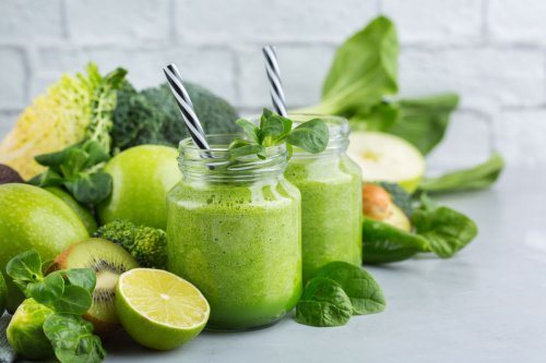 Tidak Semua Daun Hijau Cocok untuk Minuman, Sayur Hijau yang Aman Dijadikan Jus dan Smoothies, Ciri-Ciri Sayuran yang Sebaiknya Dihindari, Tips Mengolah Green Smoothies yang Aman, Apakah Semua Sayur Hijau Aman dan Sehat Dibuat Jus dan Smoothies?