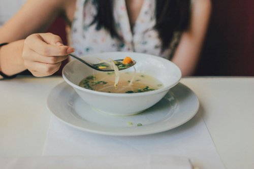 Mengapa Makanan Favorit Bisa Bikin Bahagia? Ini Kata Psikolog