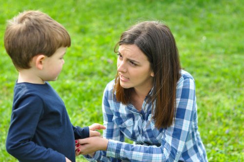 Kebiasaan kecil yang sering terjadi tanpa disadari, Dari kata-kata sederhana, lahir pemahaman diri, Membantu seseorang tetap tenang saat menghadapi tekanan, Ada proses di otak saat emosi disebutkan, Kebiasaan kecil dengan dampak panjang, Kebiasaan Sejak Kecil yang Membentuk Kecerdasan Emosional, Ini Penjelasannya