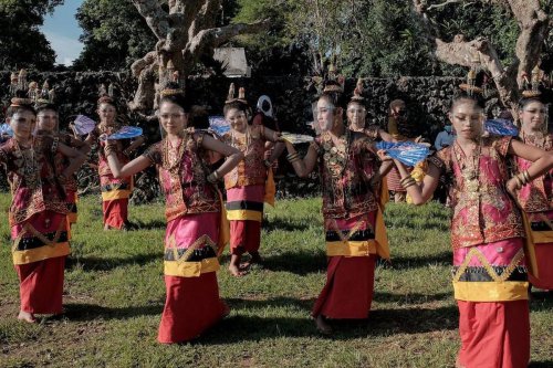 Komposisi Penari dan Kolaborasi Musisi, Harapan Meningkatkan Cinta Budaya dan Pariwisata, Pesta Rakyat di Monas dan Jalan Sudirman-Thamrin, Karnaval Pariwisata Malam Hari, Ribuan Penari Ramaikan HUT ke-80 RI di Istana Kepresidenan
