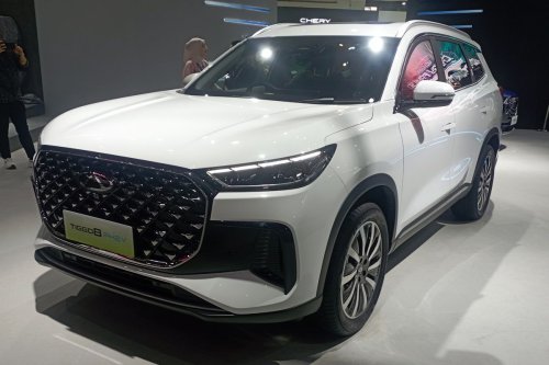IIMS 2025, Chery Super Hybrid, Tiggo 8 CSH, Budi Darmawan, Chery Tiggo 8 CSH Muncul di IIMS 2025, Belum Open Order