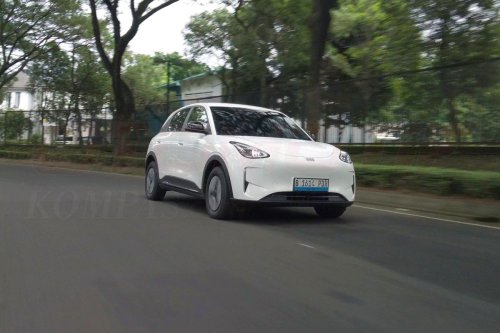 Jaga Baterai Mobil Listrik: Hindari Gaya Agresif &amp; Perhatikan AC