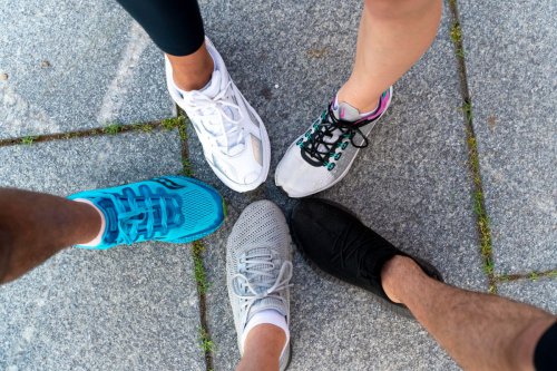 Top 5+ Jenis Sepatu Nyaman tapi Berbahaya untuk Kesehatan Kaki, Termasuk Flat Shoes