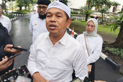 BPJS PBI Dinonaktifkan, Dedi Mulyadi Janji Pemprov Jabar Tanggung Pasien Kanker, Talasemia, dan Gagal Ginjal