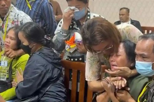 Vonis Seumur Hidup Kapten Kapal Sea Dragon, Tangis Histeris Istri Pecah di PN Batam