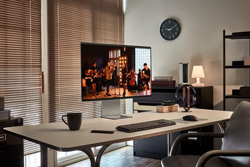 Serupa tapi Tak Sama, Apa Beda Monitor dan Televisi?