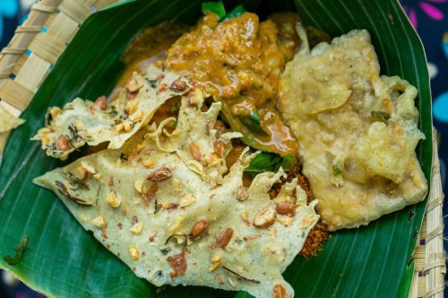 Resep Bumbu Pecel Madiun, Pedas Manisnya Pas di Lidah