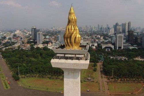 Dari Aceh untuk Jakarta, Ini Sejarah di Balik Emas di Puncak Monas