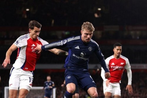 Juventus Incar Bek Arsenal untuk Gantikan Lloyd Kelly