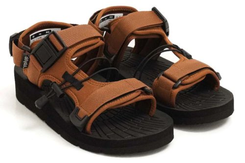 Top 5+ Rekomendasi Sandal Gunung Wanita, Cocok untuk Aktivitas Outdoor