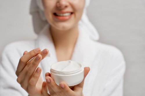 Bubah Alfian Bagikan Tips Makeup Anti Cakey, Perhatikan Skin Prep