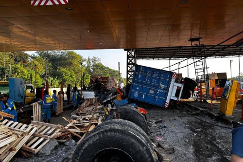 Kecelakaan Truk Ciawi: Apakah Regulasi Kurang Ketat?