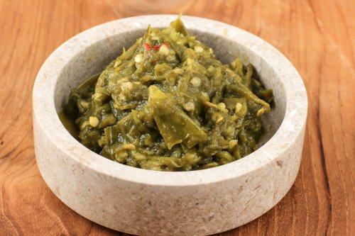 Cara Membuat Sambal Ijo Pakai Tomat, Tidak Pahit dan Lezat
