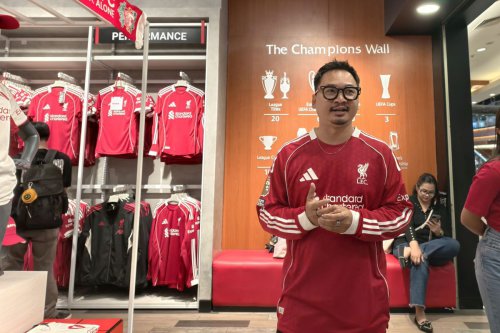 Liverpool, adidas, Liga Inggris, jersey baru Liverpool, Jersey Baru Liverpool Launching di Indonesia: Lengan Panjang Jadi Primadona, Antusiasme Membara
