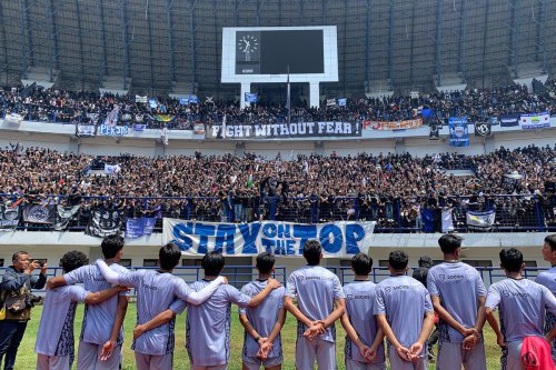 Liga 1 2024-2025, Persib, Persib Bandung, Riko Simanjuntak, Marc Klok, Persija Jakarta, Persib Bandung vs PSS Sleman, Persib vs PSS, Persib Bandung Vs PSS: Riko Simanjuntak Absen, Klok Enggan Jemawa