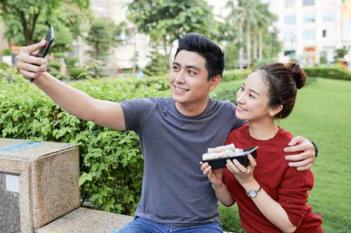 Cinta Beda Usia seperti Olla Ramlan, Ini Kata Psikolog soal Rentang Usia Ideal