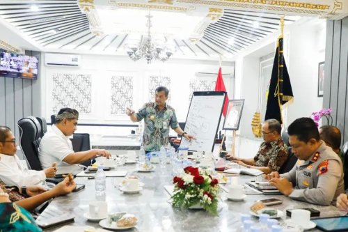 Pasca Demo Bupati Pati yang Berakhir Ricuh, Gubernur Jateng Pastikan Pelayanan Publik Sudah Normal