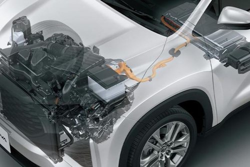 Penting, Begini Cara Memanaskan Mesin Mobil Hybrid Toyota yang Benar