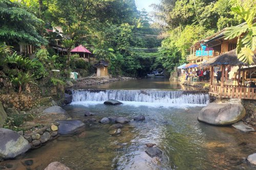 1. Curug Leuwi Asih, 2. Curug Cibaliung, 3. Bukit Paniisan&nbsp;, 4. Curug Love, 5. Curug Hordeng, 6. Curug Kembar, Top 6+ Rekomendasi Trekking di Sentul untuk Pemula hingga Berpengalaman