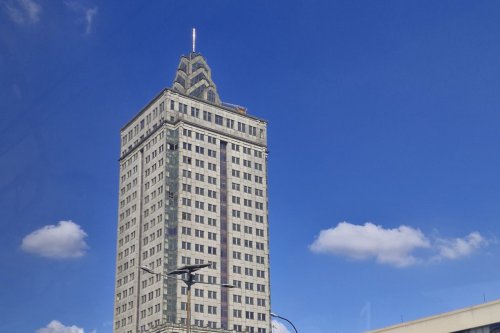 Menara Saidah, Kisah Megahnya Gedung Romawi di Jakarta yang Kini Terbengkalai