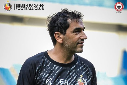 Semen Padang Resmi Berpisah dengan Pelatih Eduardo Almeida