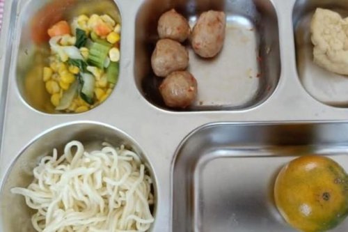 Menu MBG di Bengkulu yang Diduga Pemicu Keracunan. Ada Jeruk, Mi, hingga Pentol Bakso