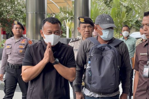 Bahas Pokir DPRD hingga Pengadaan Barang dan Jasa, KPK Tangkap Bupati Ponorogo dalam OTT Terkait Suap Jabatan, KPK Amankan 13 Orang dan Uang Rp 500 Juta, Kronologi Aliran Uang Suap, Sehari Sebelum OTT Ponorogo, Bupati Sugiri Gelar Rapat Soal Pemerintahan Bersih